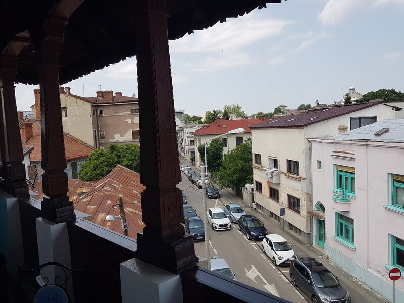 Parc Carol, Unirii- Tineretului ap. 5 camere de inchiriat in vila et 2